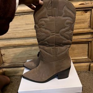 Bamboo cowgirl boots